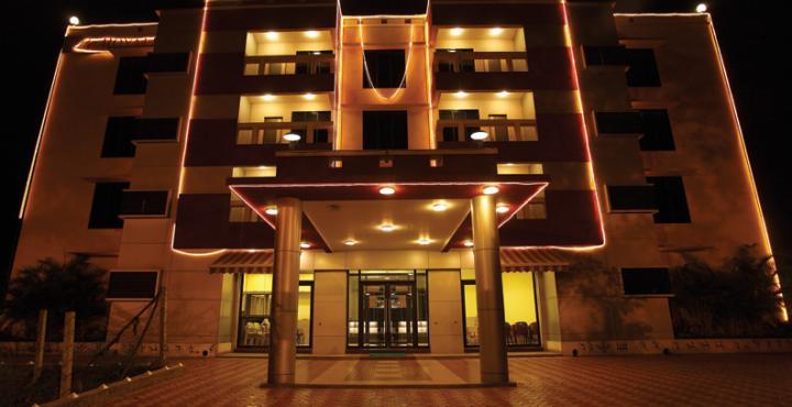Hotel Le Royale Dadra Exterior foto